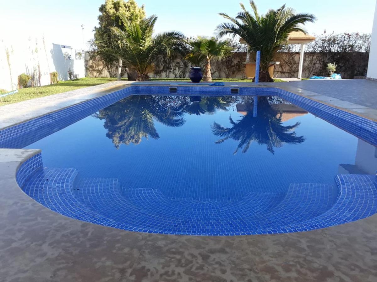 Villa Climatisee Avec Piscine Privee, Ras El Ma Bouarfaten Bagian luar foto