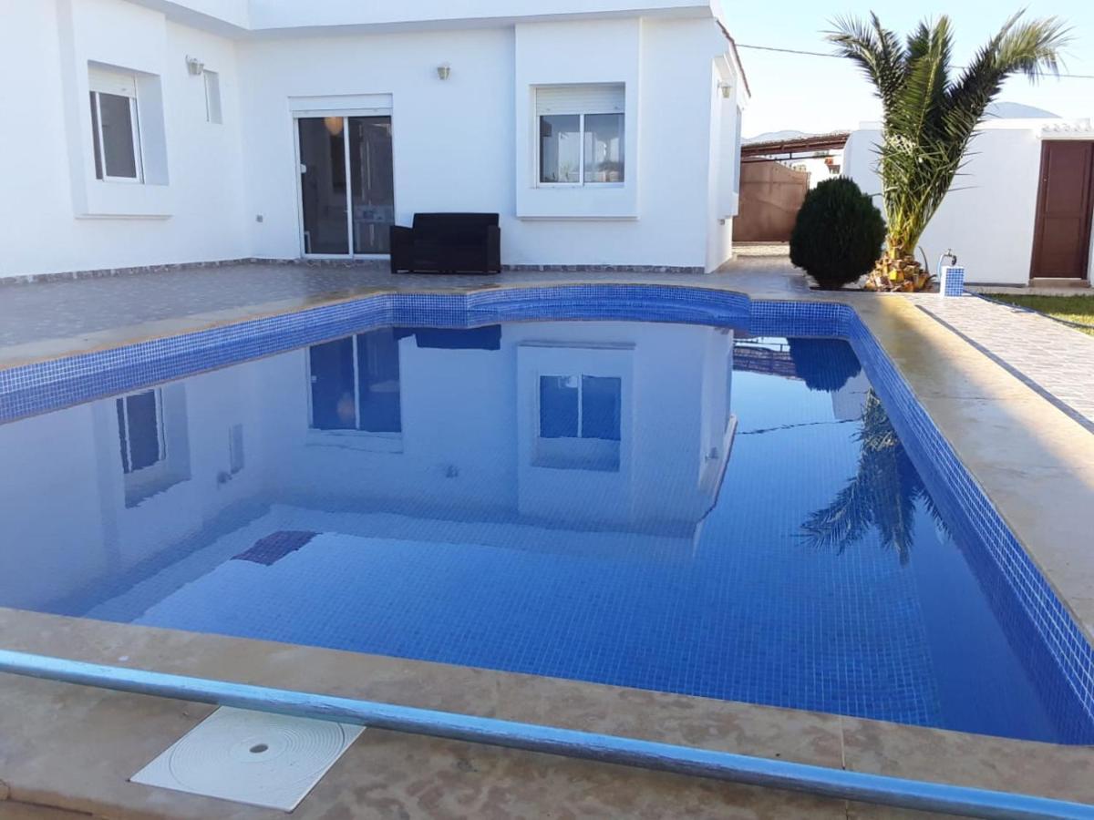 Villa Climatisee Avec Piscine Privee, Ras El Ma Bouarfaten Bagian luar foto