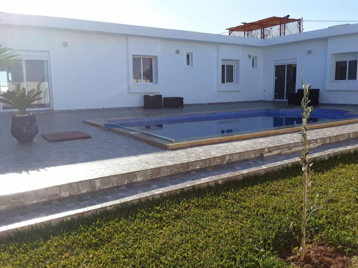 Villa Climatisee Avec Piscine Privee, Ras El Ma Bouarfaten Bagian luar foto