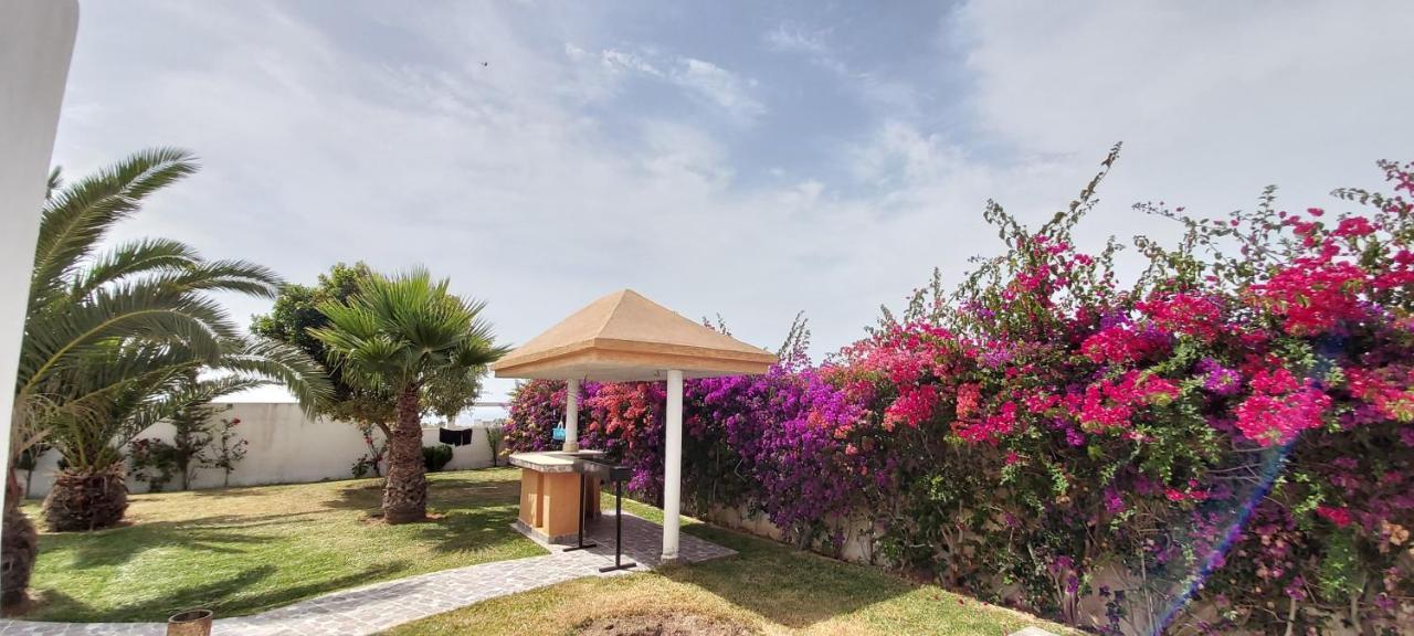 Villa Climatisee Avec Piscine Privee, Ras El Ma Bouarfaten Bagian luar foto