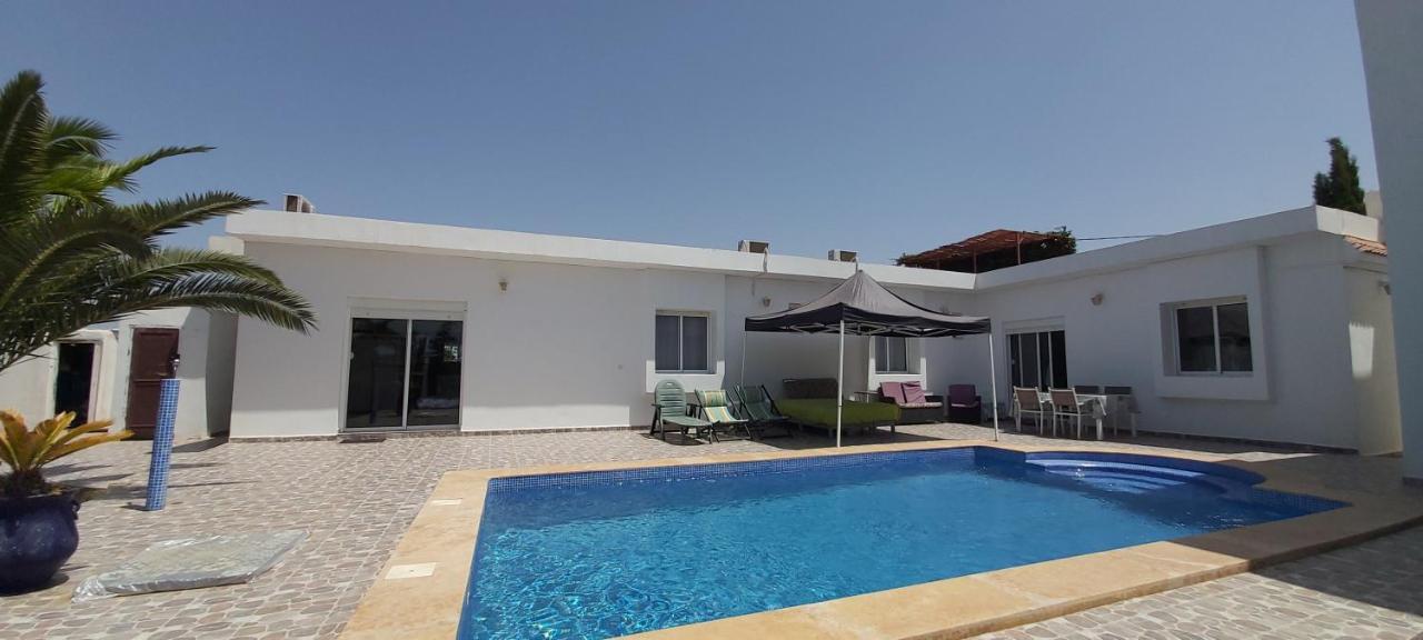 Villa Climatisee Avec Piscine Privee, Ras El Ma Bouarfaten Bagian luar foto